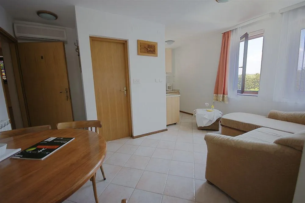 Umag Apartments 0*,